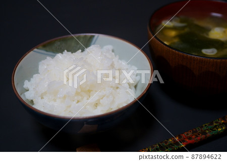 米飯和味噌湯 米飯和味噌湯 87894622