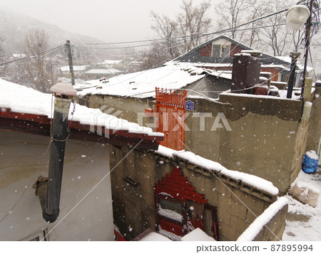 Moon Village. Alley. Snow Scene. Redevelopment 87895994