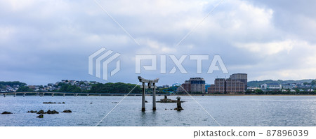 三島水域的晨景（香椎浜北公園三島神社）全景[福岡市東區] 87896039