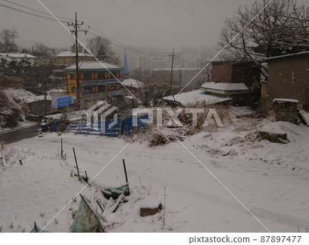 Moon Village. Alley. Gate. Snow Scene. Redevelopment 87897477