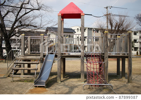Park playset slide jungle gym 87899387