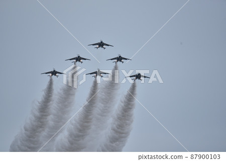 T-4 藍色脈衝雜技飛行三角洲編隊 T-4 藍色脈衝雜技飛行三角洲編隊 87900103