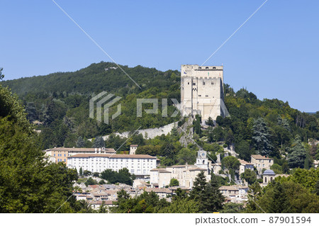 Tour de Crest, Chateau de Crest, Drome departement, France Tour de Crest, Chateau de Crest, Drome departement, France 87901594