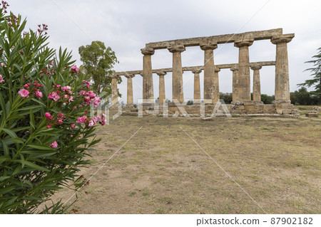 Temple of Hera from 6 century BC, archaeological site near Bernalda, Italy 87902182
