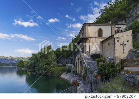 Church of Santa Maria Annunziata, Scanno, Province of L'Aquila, region of Abruzzo, Italy Church of Santa Maria Annunziata, Scanno, Province of L'Aquila, region of Abruzzo, Italy 87902207