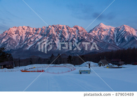 Togakushi Mountain Range Morgen Lot at Dawn from Togakushi Ski Resort 87903489