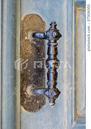 Decorative vintage old metal door knocker, antique door handles Turkey Istanbul 87906000