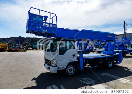 用於電氣作業的高空作業平台卡車類型 用於電氣作業的高空作業平台卡車類型 87907102