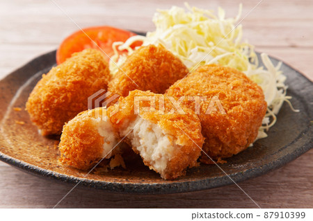 potato croquette 87910399