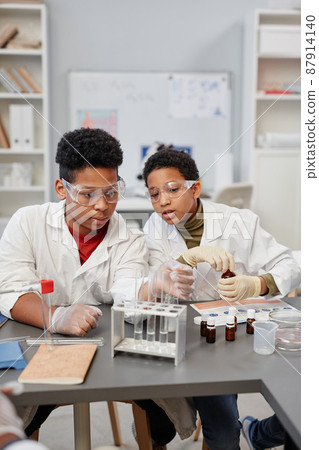 Kids in Science Laboratory Kids in Science Laboratory 87914140