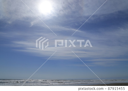 海、海灘、藍天和雲彩 海、海灘、藍天和雲彩 87915455