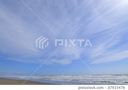 海、海灘、藍天和雲彩 海、海灘、藍天和雲彩 87915476