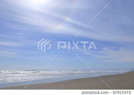 海、海灘、藍天和雲彩 海、海灘、藍天和雲彩 87915478