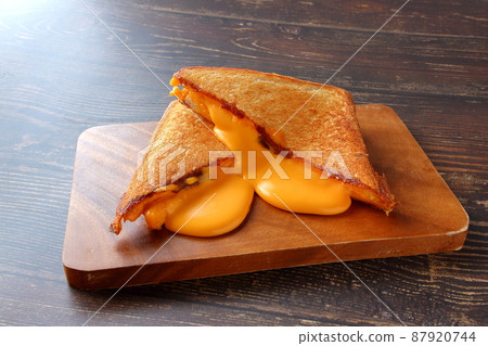 Grilled cheese sandwich cheese hot sandwich 87920744
