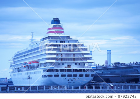 Exterior view of Asuka 2 luxury cruise liner anchored at Osanbashi International Passenger Ship Terminal (Meriken Wharf) in Yokohama Port 87922742