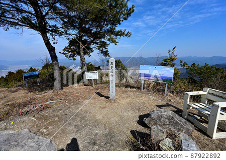 View and Kuruwa from Tamba "Takami Castle" dropped by Akechi Mitsuhide 87922892