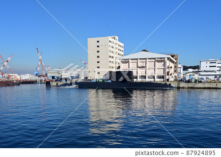 Oyashio-class submarine that emits smoke to charge the storage battery 87924895