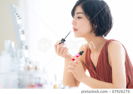 Female beauty beauty make-up skin care 87926278