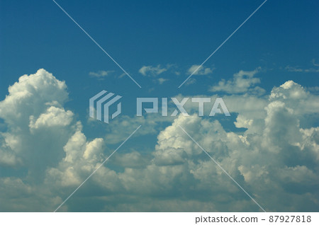 The sky I saw on a holiday 87927818