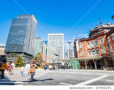 東京站假期、連續假期和春假的形象 87930255
