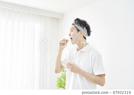 Male toothpaste Male toothpaste 87932319