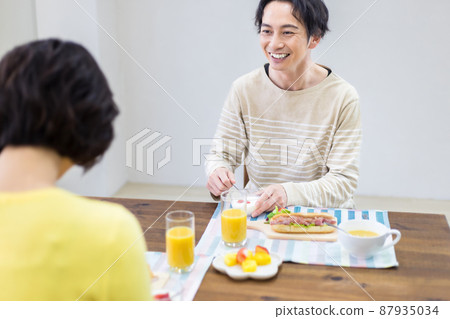 Couple's breakfast image 87935034
