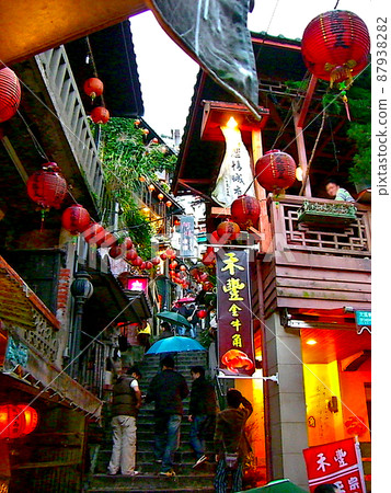 Jiufen Old Street, Taiwan (9 minutes) Scenery of the old street Jiufen Old Street, Taiwan (9 minutes) Scenery of the old street 87938282