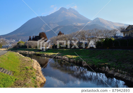 Yufuin / Early Spring Yufuin / Early Spring 87942893