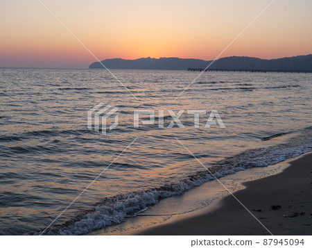 the beach of Binz at the german island of Ruegen 87945094