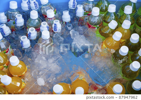 Soft drinks, many juice bottles Soft drinks, many juice bottles 87947962