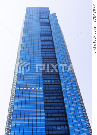 裝上玻璃的高層寫字樓風景_02 裝上玻璃的高層寫字樓風景_02 87948077