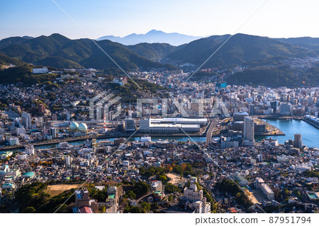 《Nagasaki Prefecture》 Dawn of Mt. Inasa ・ Three major night views of Japan 《Nagasaki Prefecture》 Dawn of Mt. Inasa ・ Three major night views of Japan 87951794