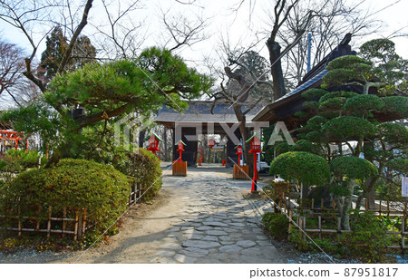 從愛宕神社、廣瀨川、樹木之城的禮拜堂看神道門 從愛宕神社、廣瀨川、樹木之城的禮拜堂看神道門 87951817