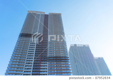 仰望高層公寓的風景照_c_20 仰望高層公寓的風景照_c_20 87952634