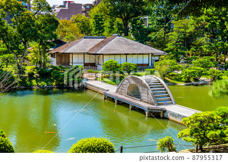廣島縣縮景園-天橋彩虹橋和清風館- 87955317