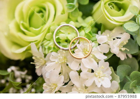 Green flower and wedding ring wedding ring 87955988