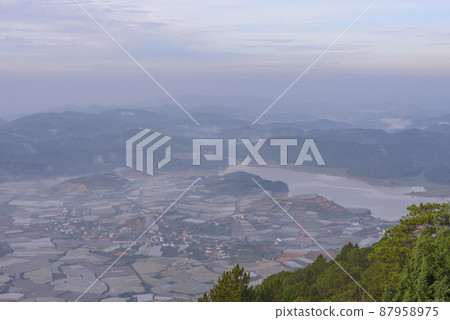 Landscape photo: the way to the top of Langbiang. Landscape photo: the way to the top of Langbiang. 87958975