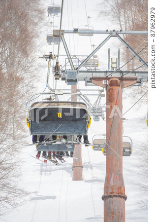 日本滑雪場纜車 / 新潟縣 2022 年 2 月 日本滑雪場纜車 / 新潟縣 2022 年 2 月 87962979