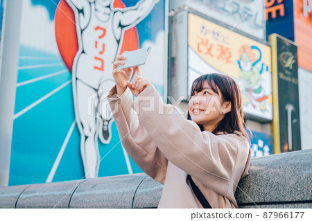 在大阪觀光的女人 87966177