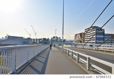 Kiyosunao Bridge in the blue sky, Tokyo 87966331
