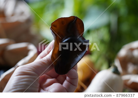 天然有機蔬菜，馬爾凱市場 87966337