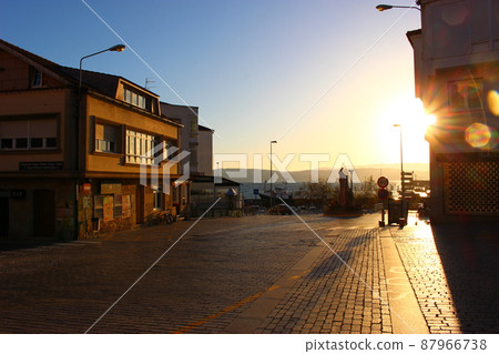 菲尼斯特雷角，西班牙西端朝日卡米諾（聖地亞哥朝聖）的最終目的地 87966738
