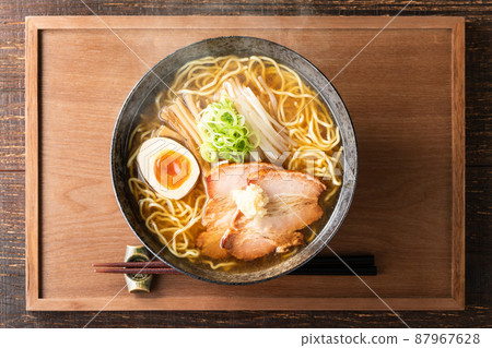 Steaming, sizzle miso ramen 87967628