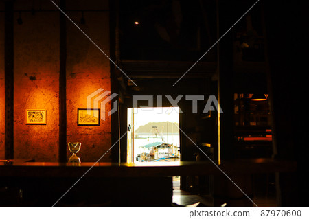 Atmospheric cafe 87970600