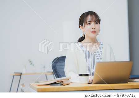  企業形象 87970712
