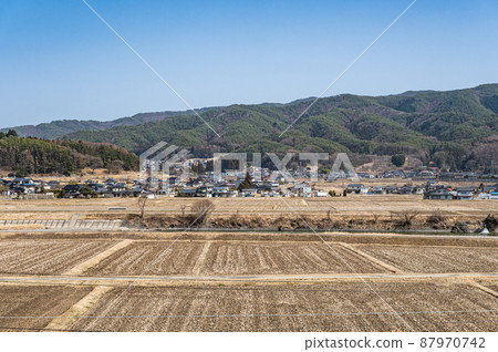 早春的田園風光 龍野町 87970742