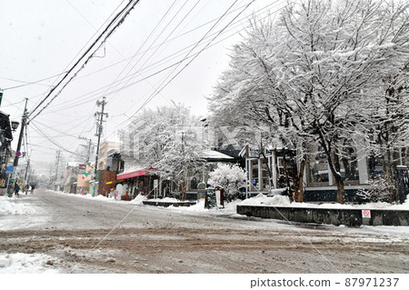 Former Karuizawa Ginza Dori (Karuizawa Town, Nagano Prefecture) [2022.3] 87971237