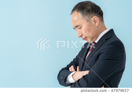 思考高級配置文件的商人 87979657