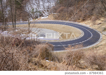 Shunara Pass的髮夾彎[青木村，Chiisagata-gun] 87984361