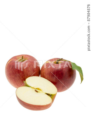 Cutted leafed apple 87984876